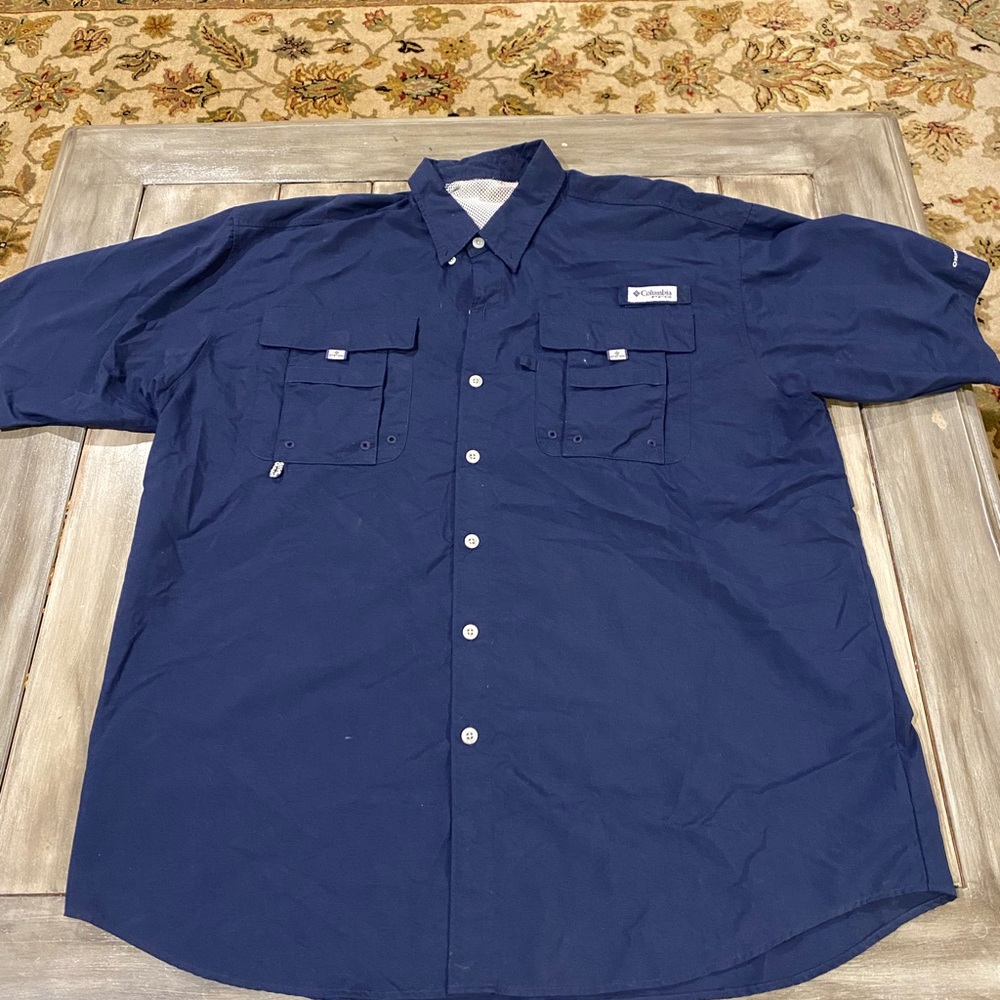 Columbia Men's Dark Blue Casual Shirt